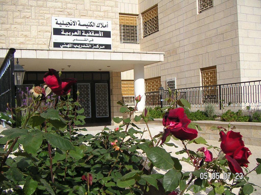 St Andrew'S Guesthouse - Ramallah Bagian luar foto